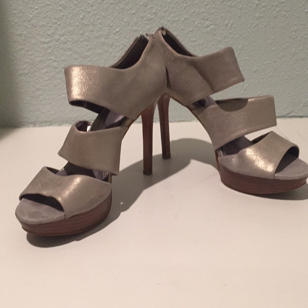 Stunning metallic Calvin Klein leather heels